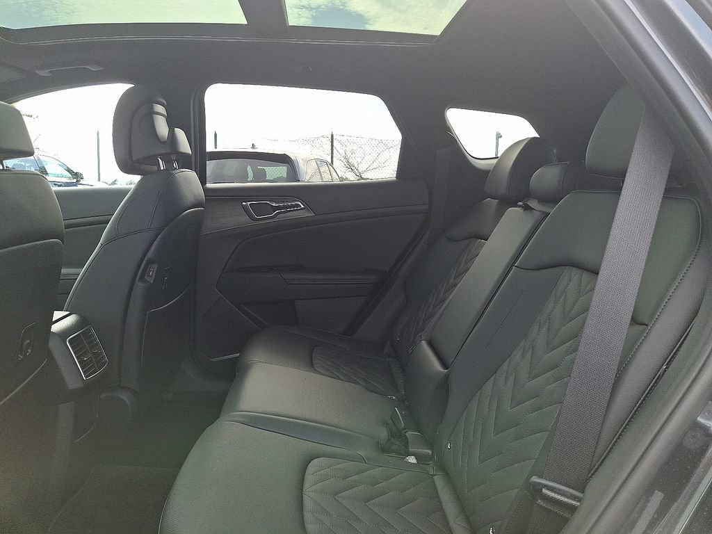 Certified 2023 Kia Sportage X-Line w/ X-Line Premium Package AWD/4WD image 11