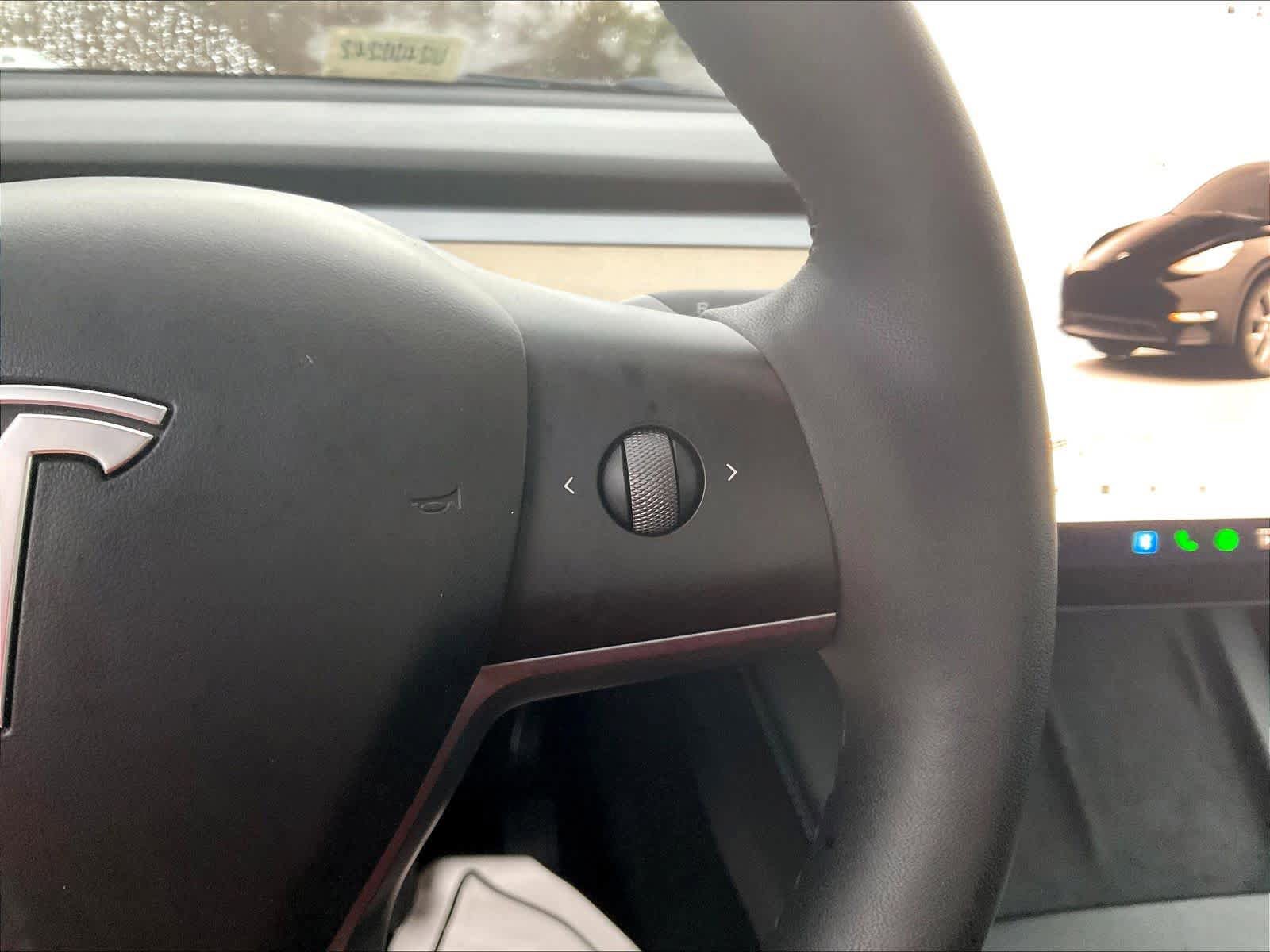 Used 2023 Tesla Model Y Long Range AWD/4WD image 24