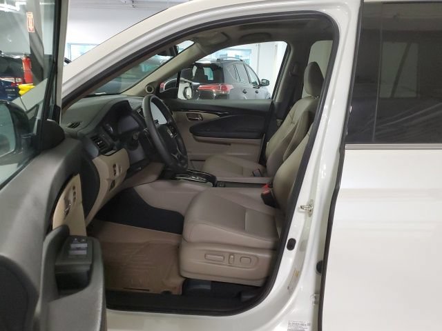 Used 2019 Honda Pilot Touring image 13