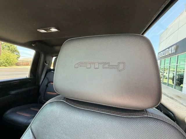 Used 2024 GMC Sierra 3500 AT4 w/ AT4 Premium Plus Package AWD/4WD image 10