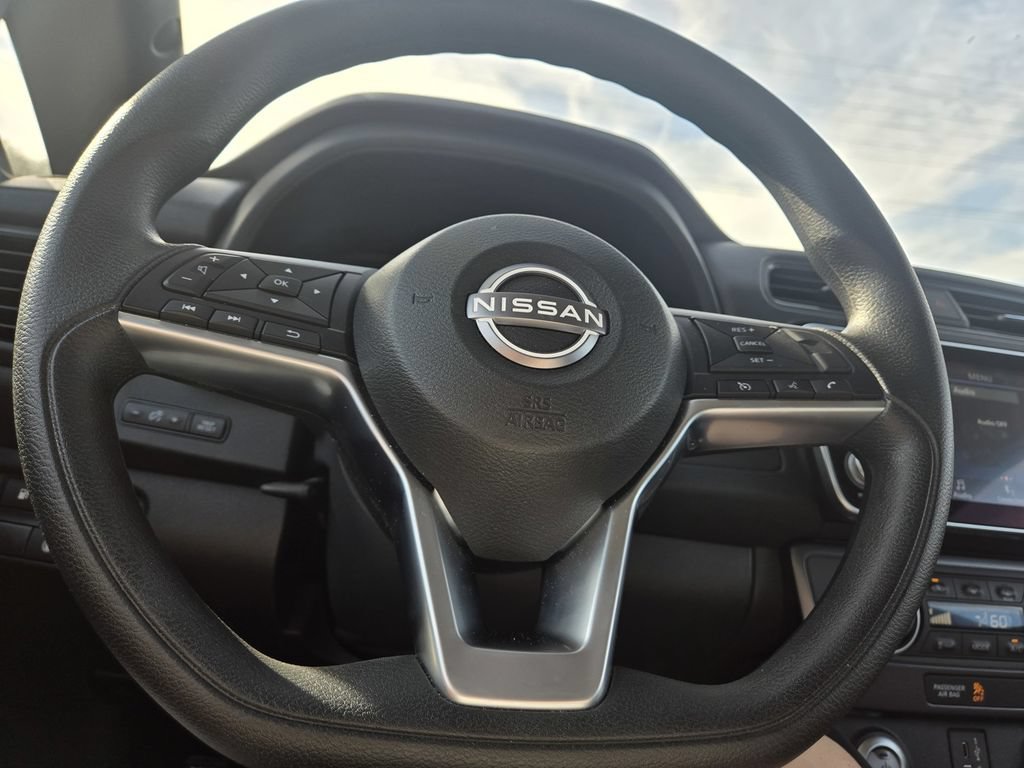 Certified 2025 Nissan Leaf S FWD image 20