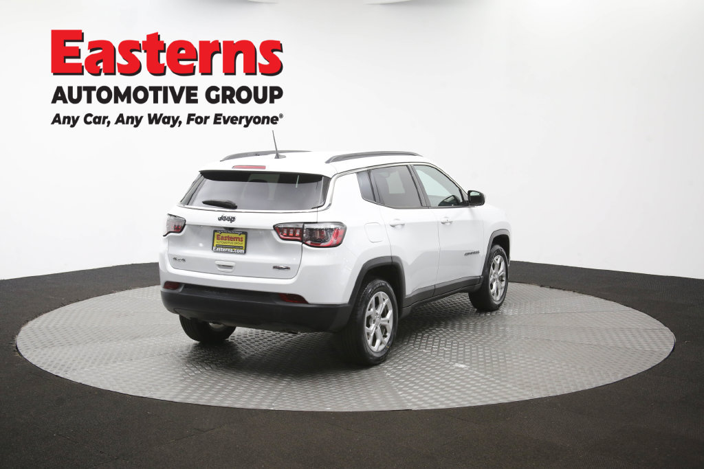 Used 2024 Jeep Compass Latitude AWD/4WD image 42