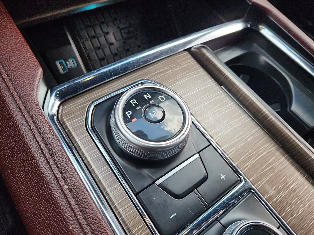 Used 2022 Ford Expedition Limited image 25