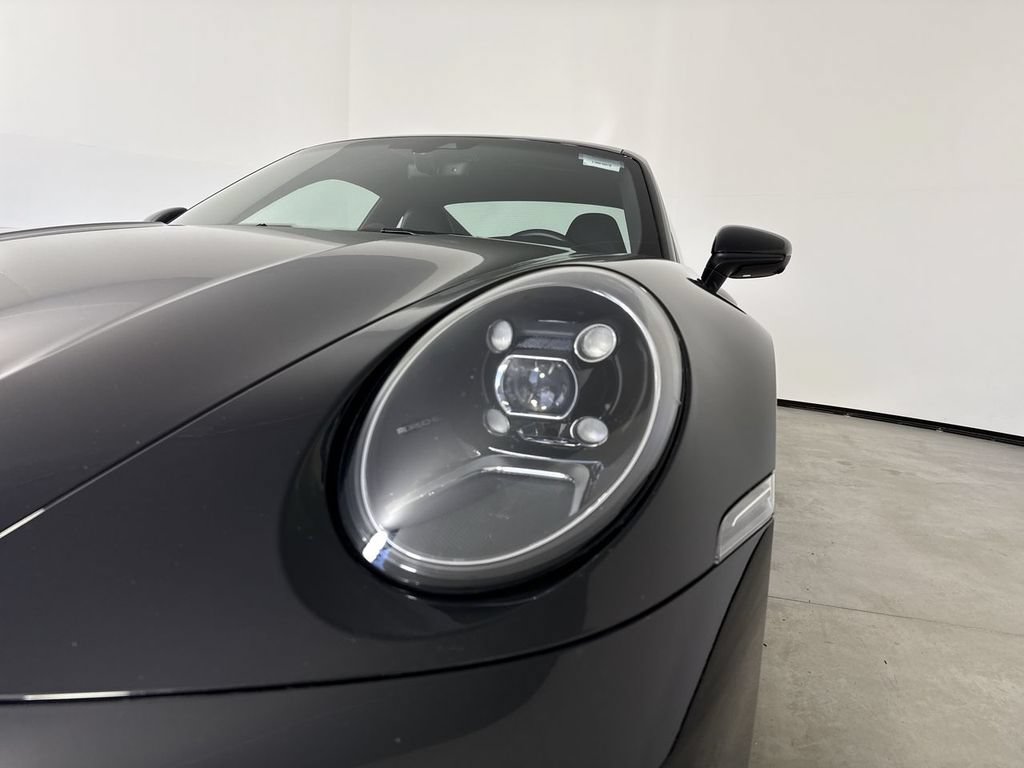 Certified 2024 Porsche 911 Carrera 4 AWD/4WD image 11