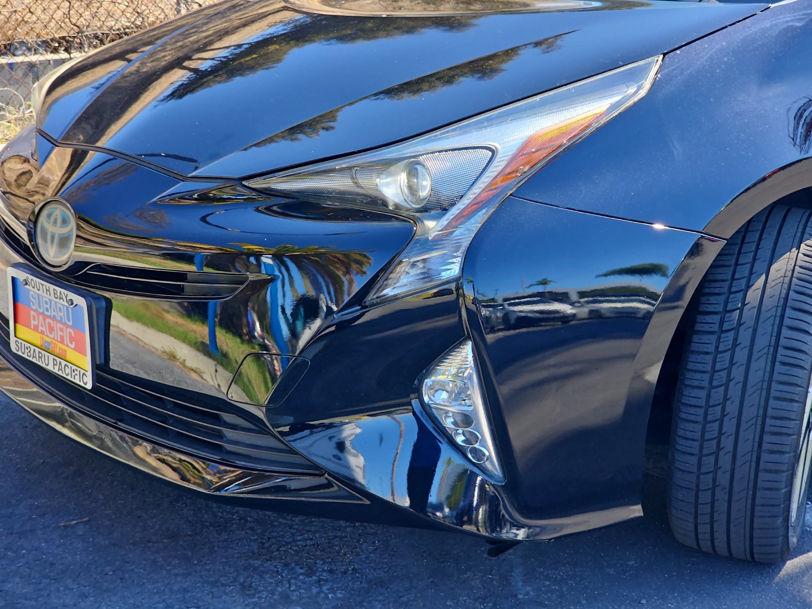 Used 2017 Toyota Prius Three Touring w/ Carpet Mat Package FWD image 31