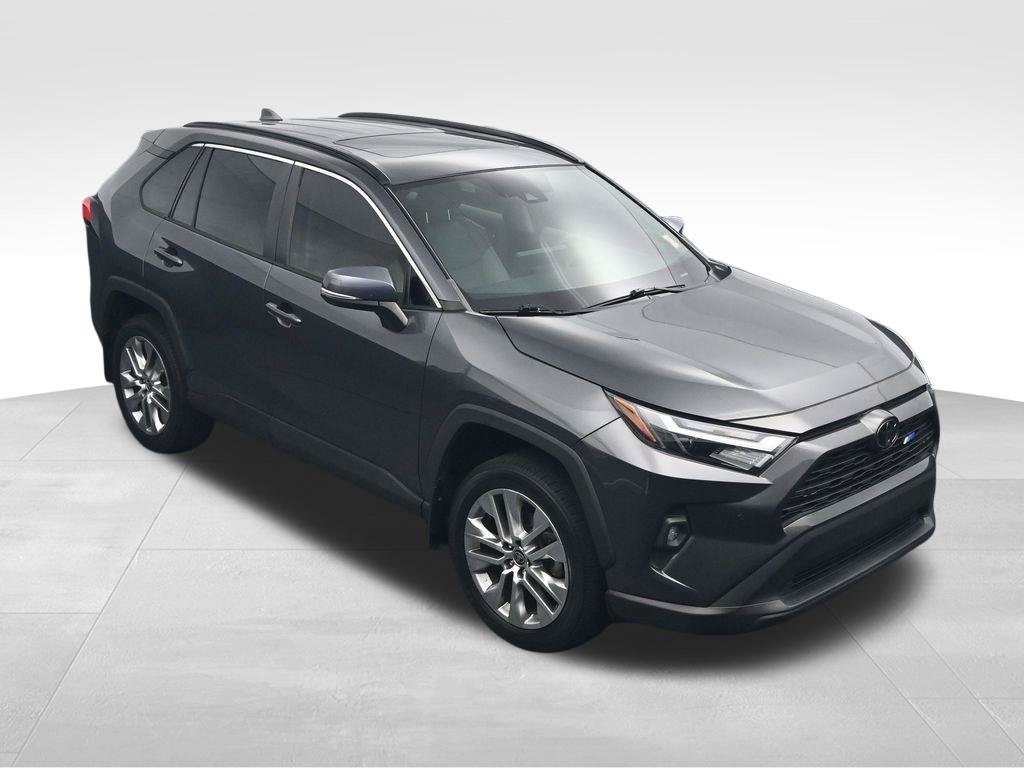 Used 2024 Toyota RAV4 XLE Premium w/ Weather Package AWD/4WD image 31