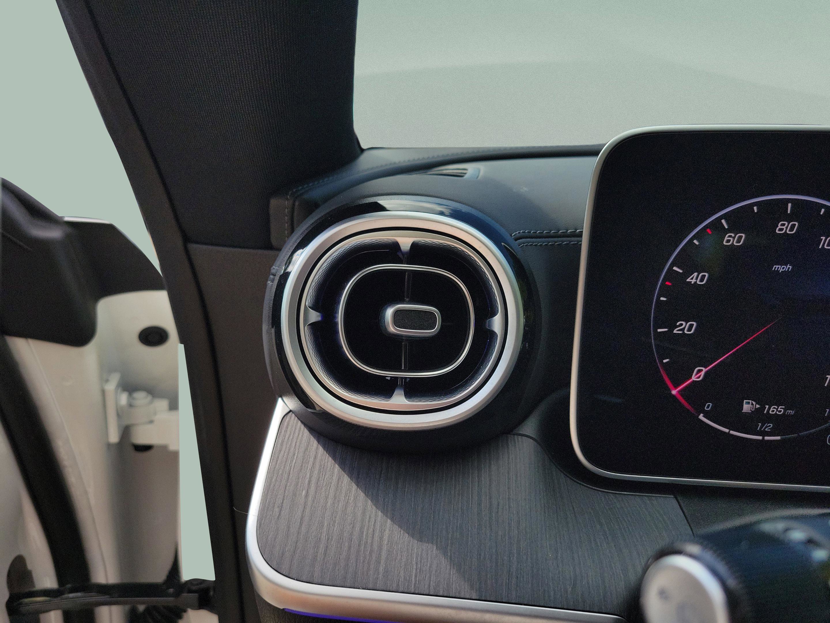 Certified 2025 Mercedes-Benz CLE 450 4MATIC Coupe image 17