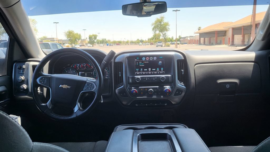 Used 2018 Chevrolet Silverado 1500 LT w/ All Star Edition AWD/4WD image 27