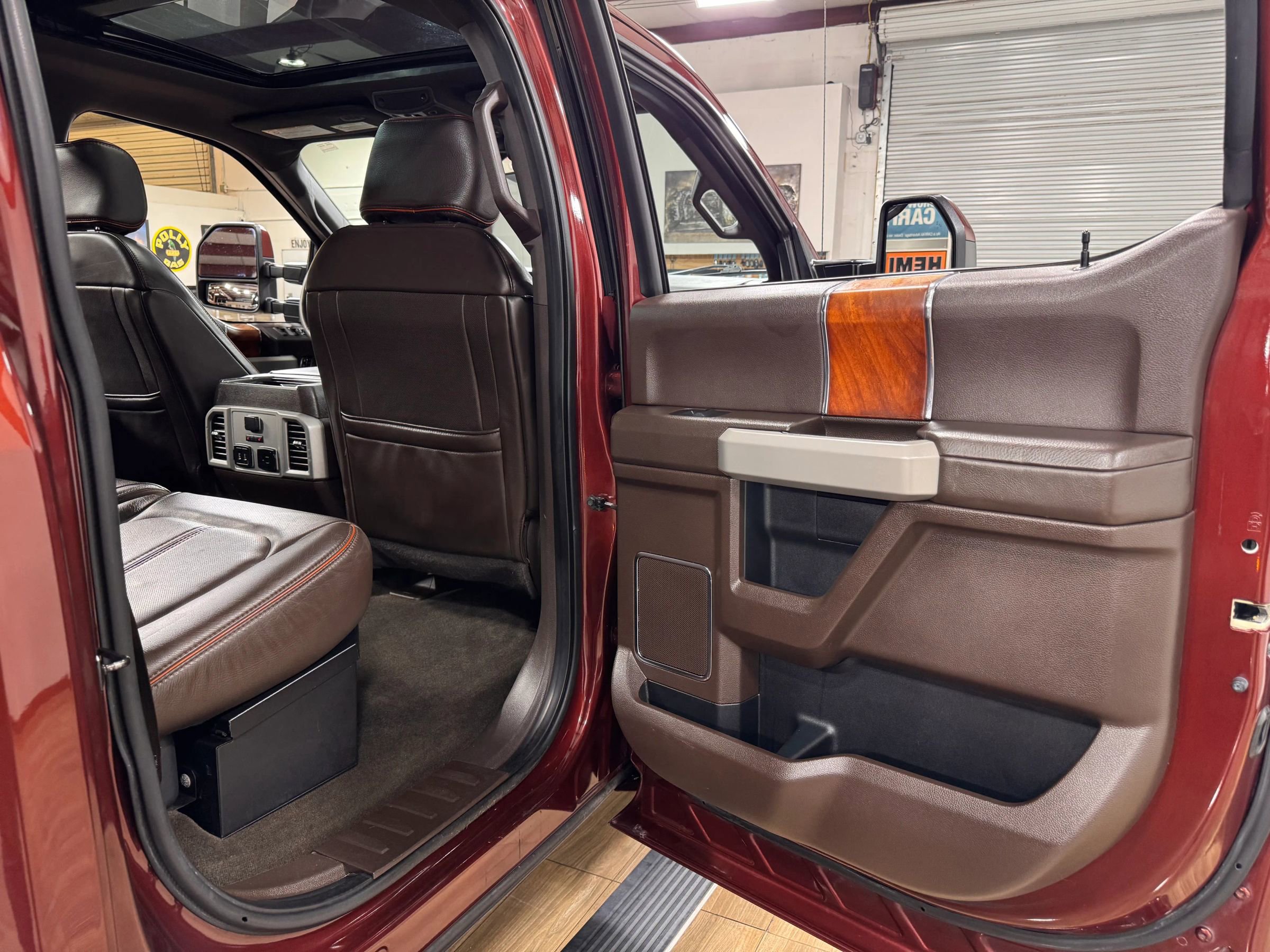 Used 2017 Ford F350 King Ranch w/ King Ranch Ultimate Package image 16