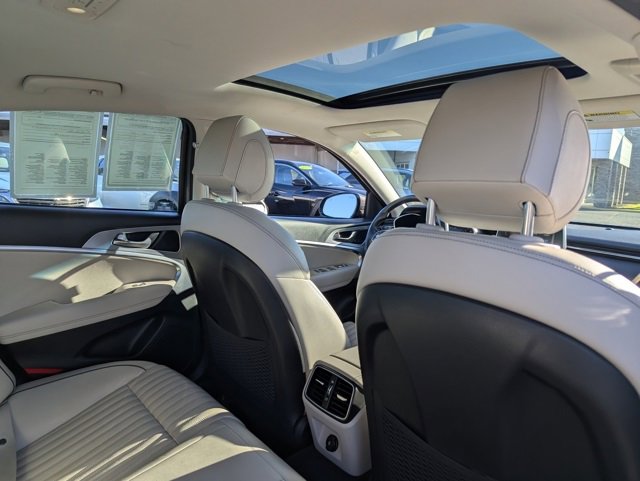 Used 2019 Genesis G70 2.0T Advanced w/ Elite Package image 35