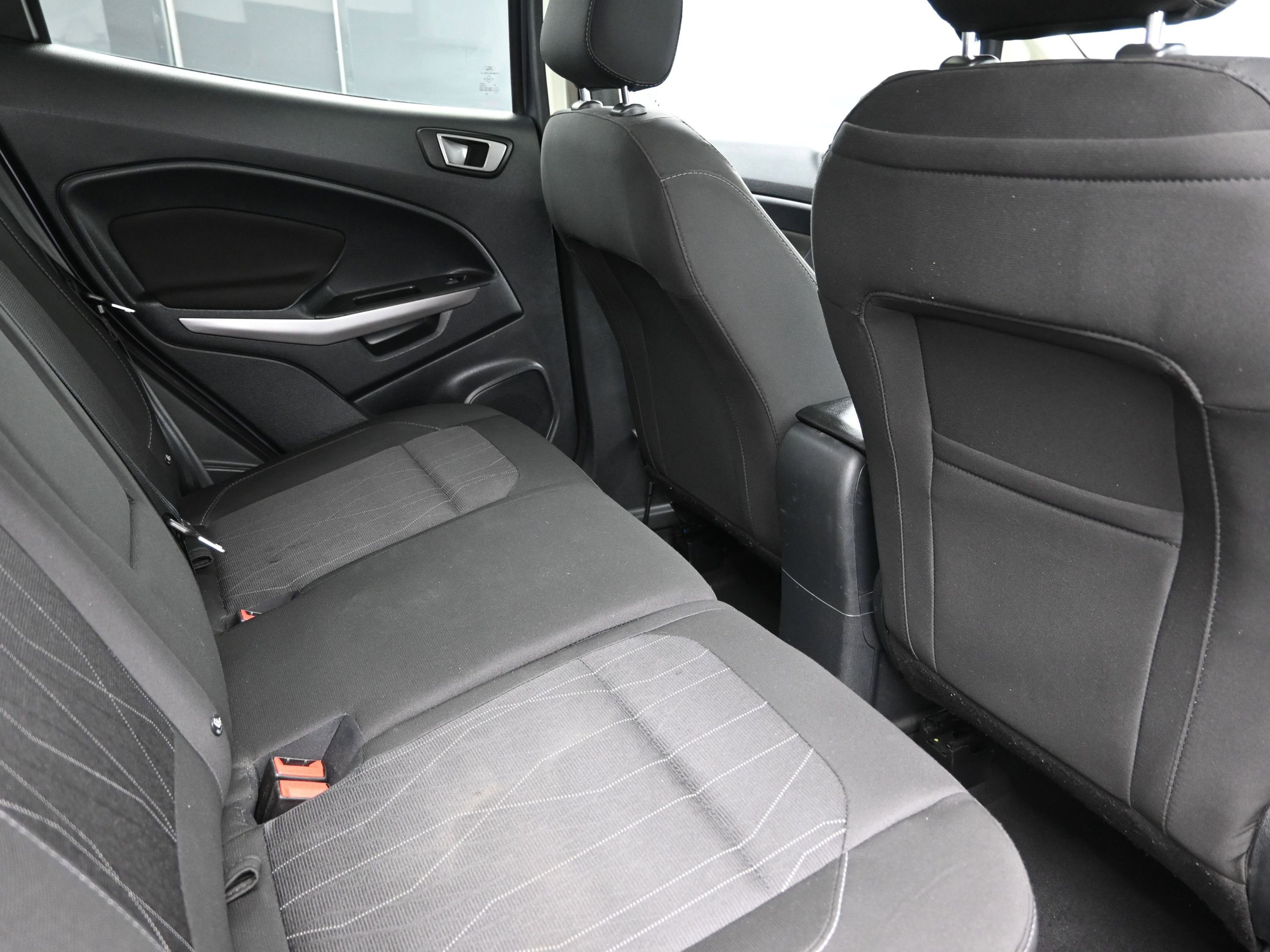 Used 2021 Ford EcoSport SE image 23