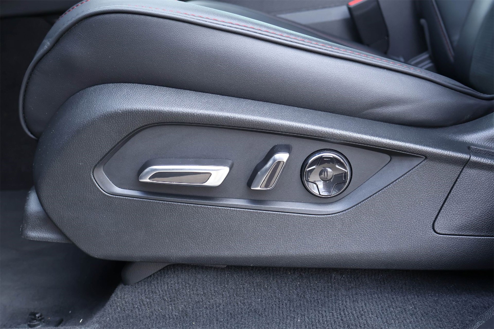 Certified 2023 Acura MDX A-Spec image 24