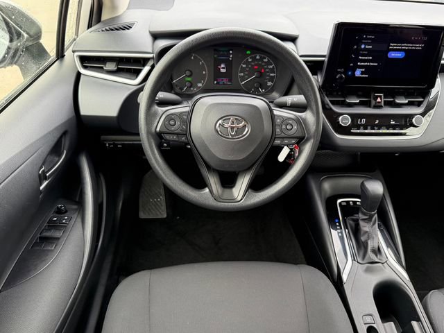 Used 2025 Toyota Corolla LE w/ Carpet Mat Package (TMS) image 25