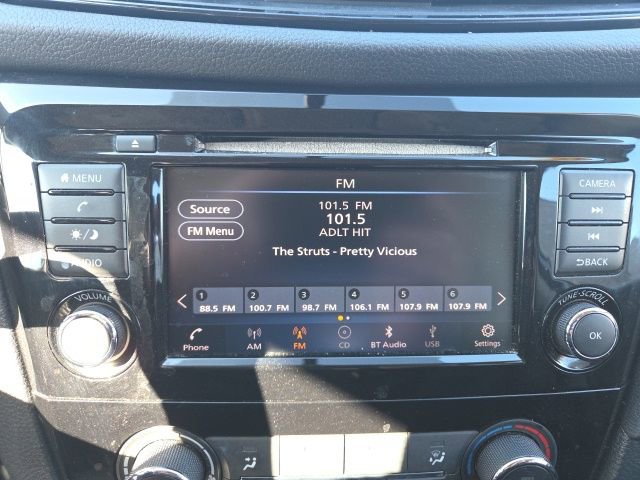 Used 2018 Nissan Rogue S image 18