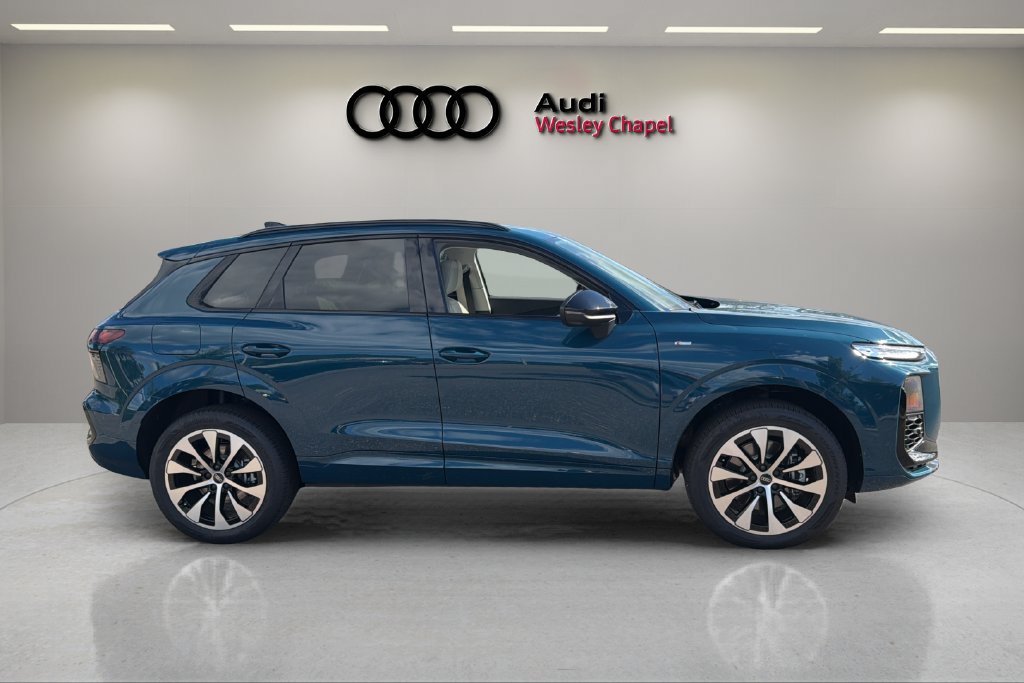 New 2026 Audi Q3 quattro 2.0T AWD/4WD image 6