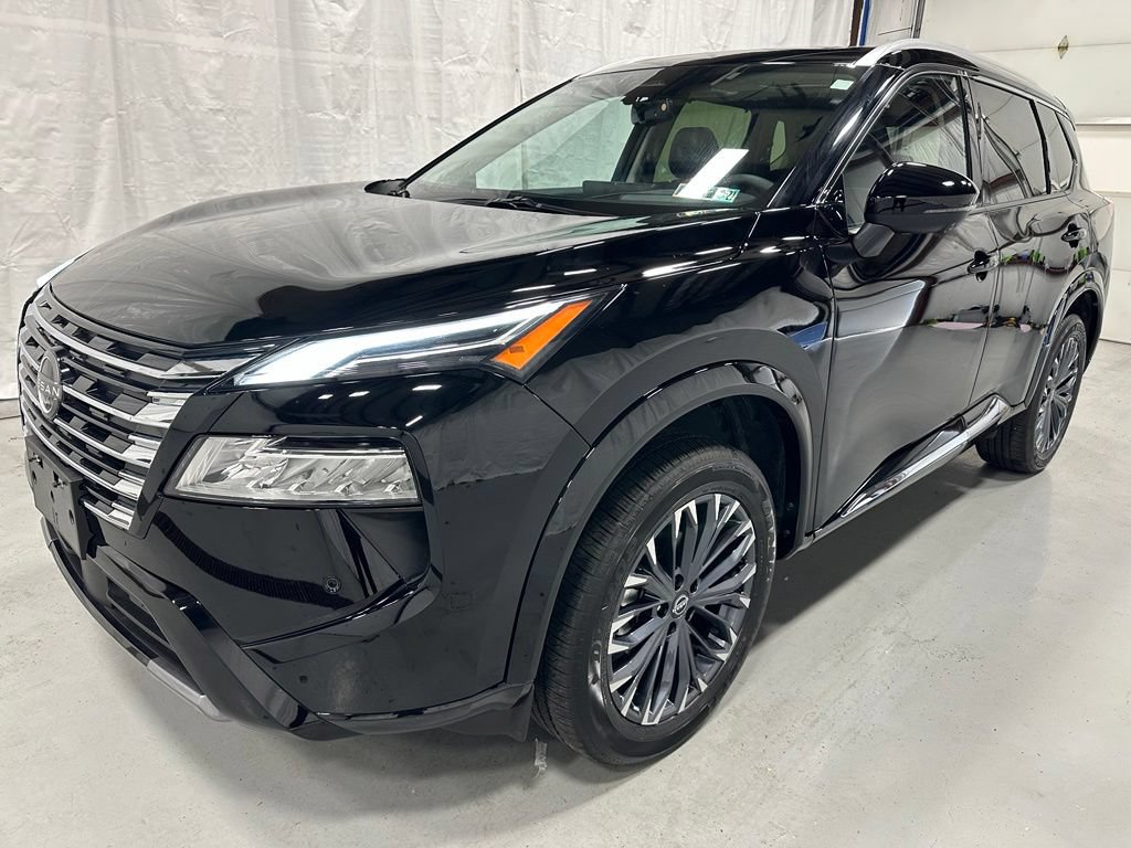 Used 2026 Nissan Rogue Platinum w/ Platinum Premium Package AWD/4WD image 3