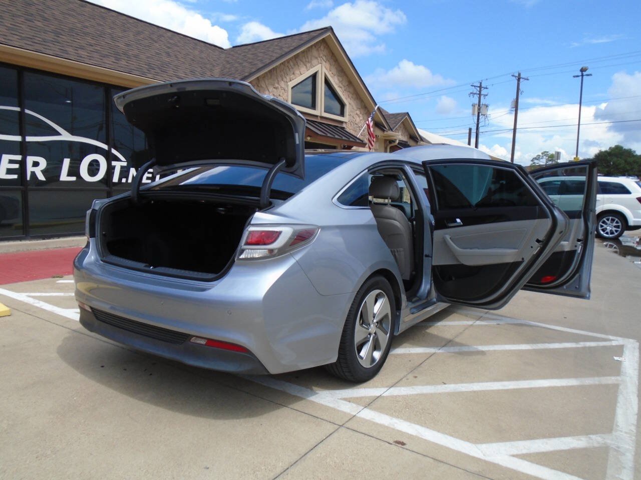 Used 2016 Hyundai Sonata Limited w/ Option Group 02 FWD image 22