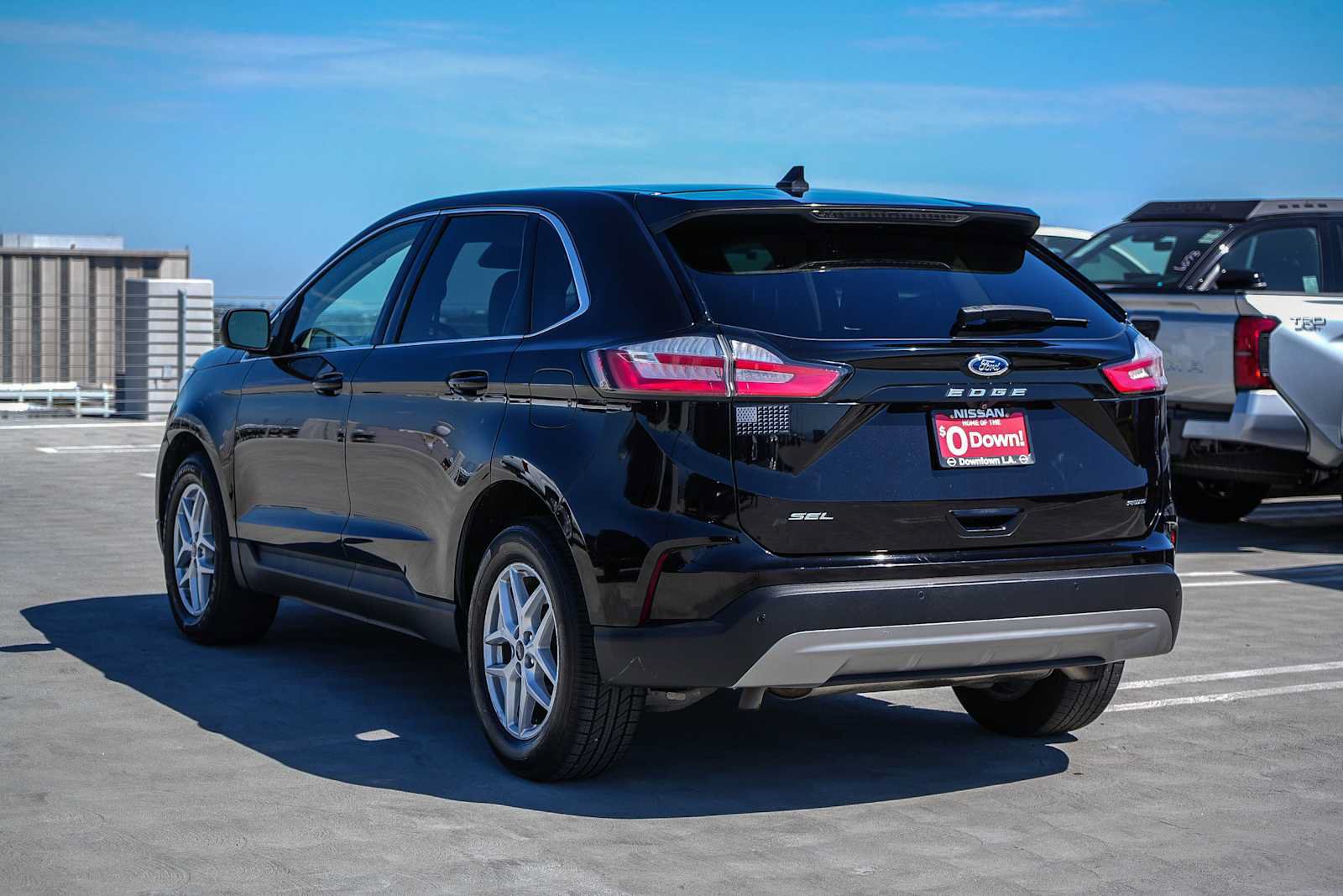 Used 2021 Ford Edge SEL w/ Cargo Accessory Package AWD/4WD image 9