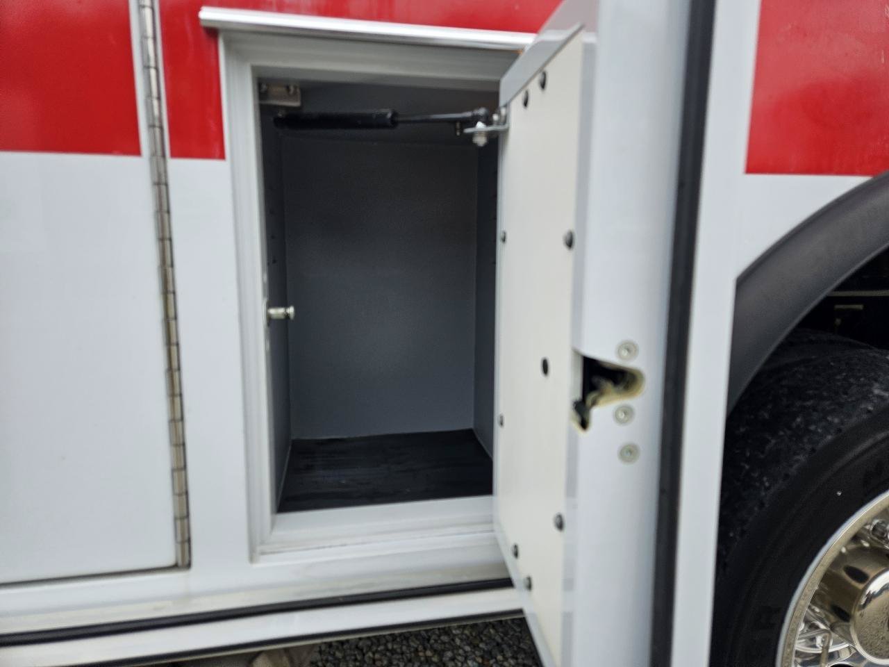 Used 2013 Ford F450 XLT w/ Ambulance Preparation Pkg RWD image 45