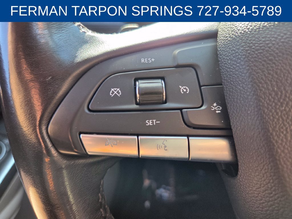 Certified 2022 Cadillac XT4 Premium Luxury w/ Safety Alert Package FWD image 28