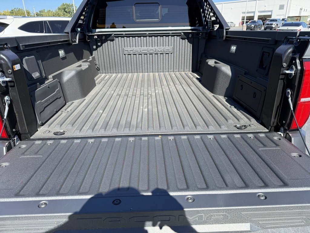 Certified 2025 Toyota Tacoma Trailhunter image 40