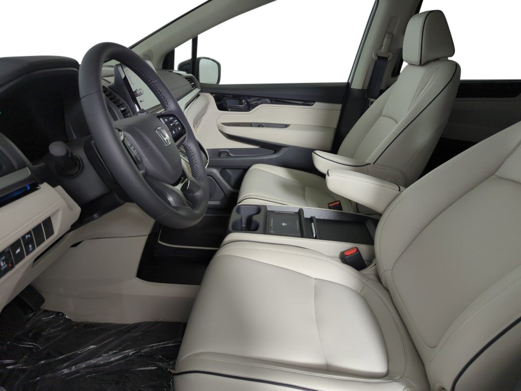 New 2026 Honda Odyssey Touring image 12
