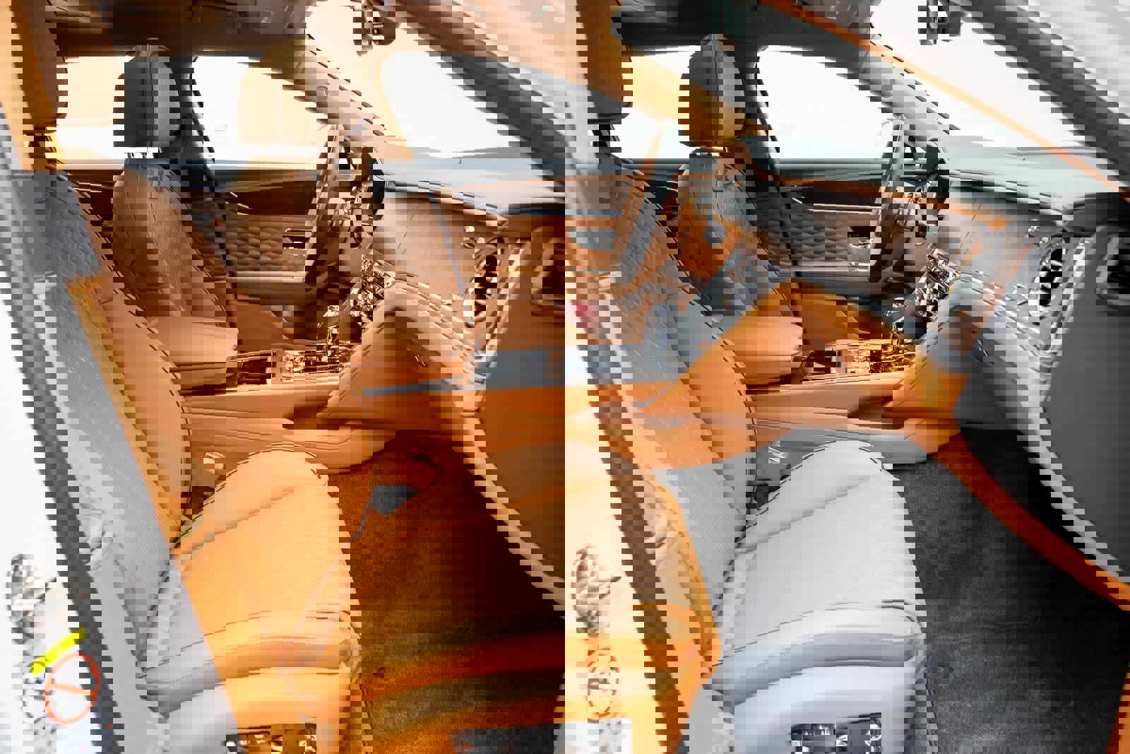 Used 2023 Bentley Flying Spur W12 image 18