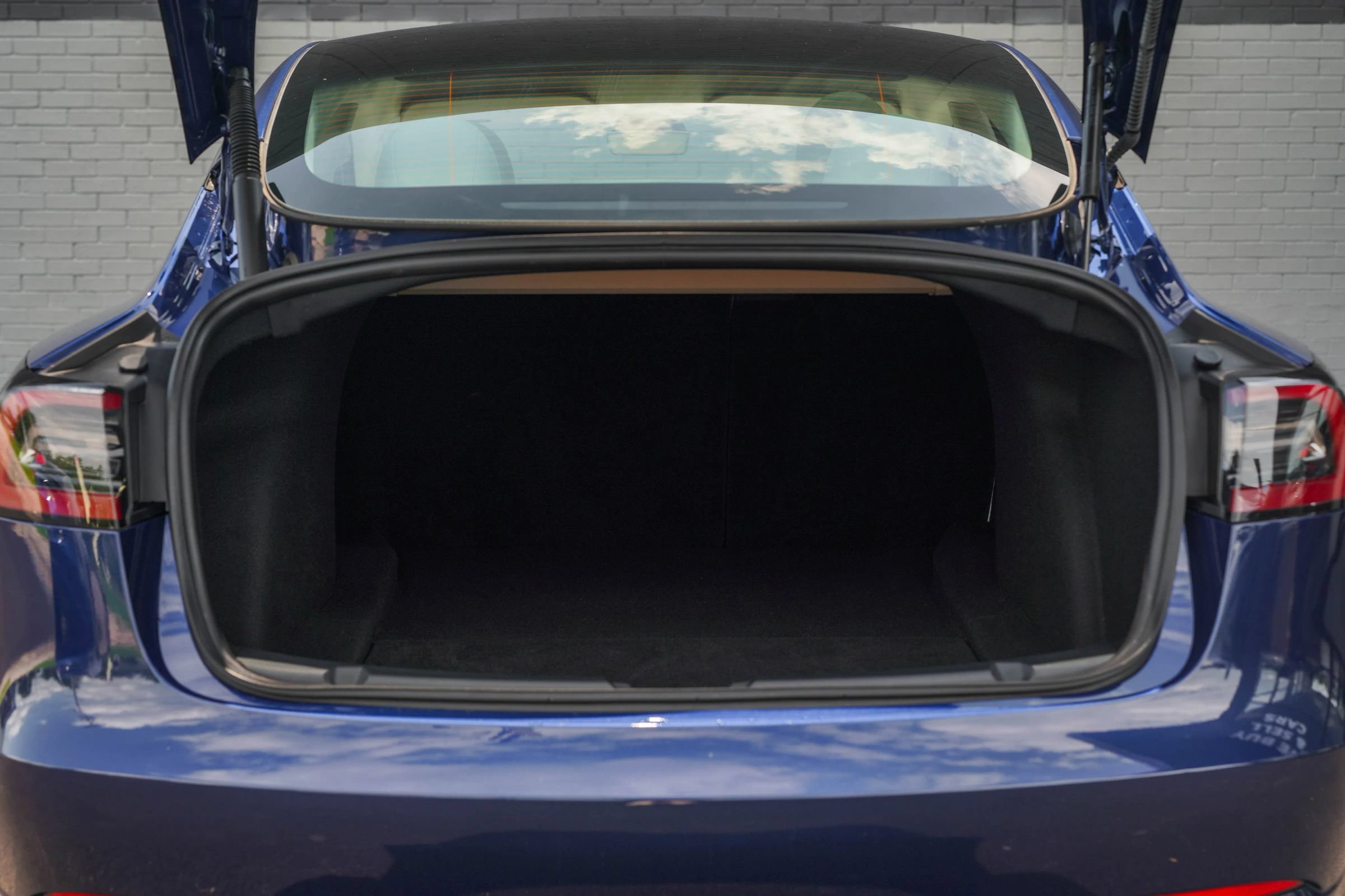 Used 2023 Tesla Model 3 Standard Range RWD image 34