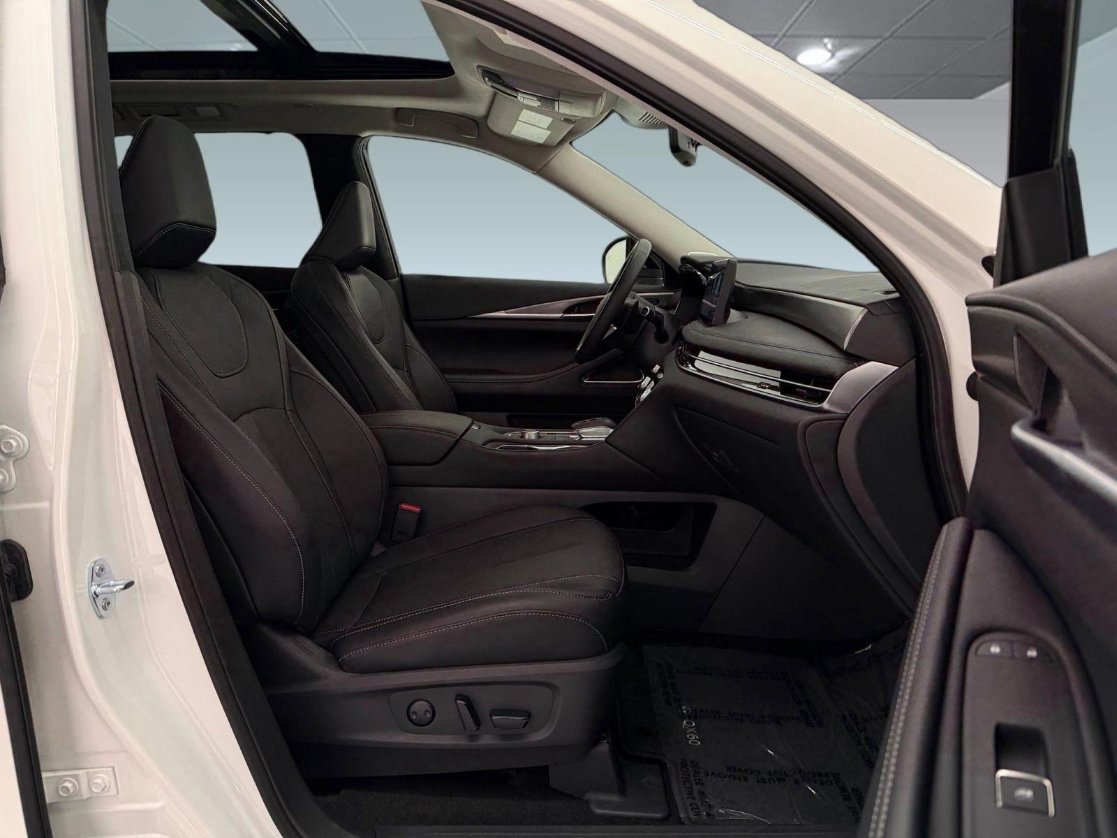 Used 2025 INFINITI QX60 Luxe FWD image 24