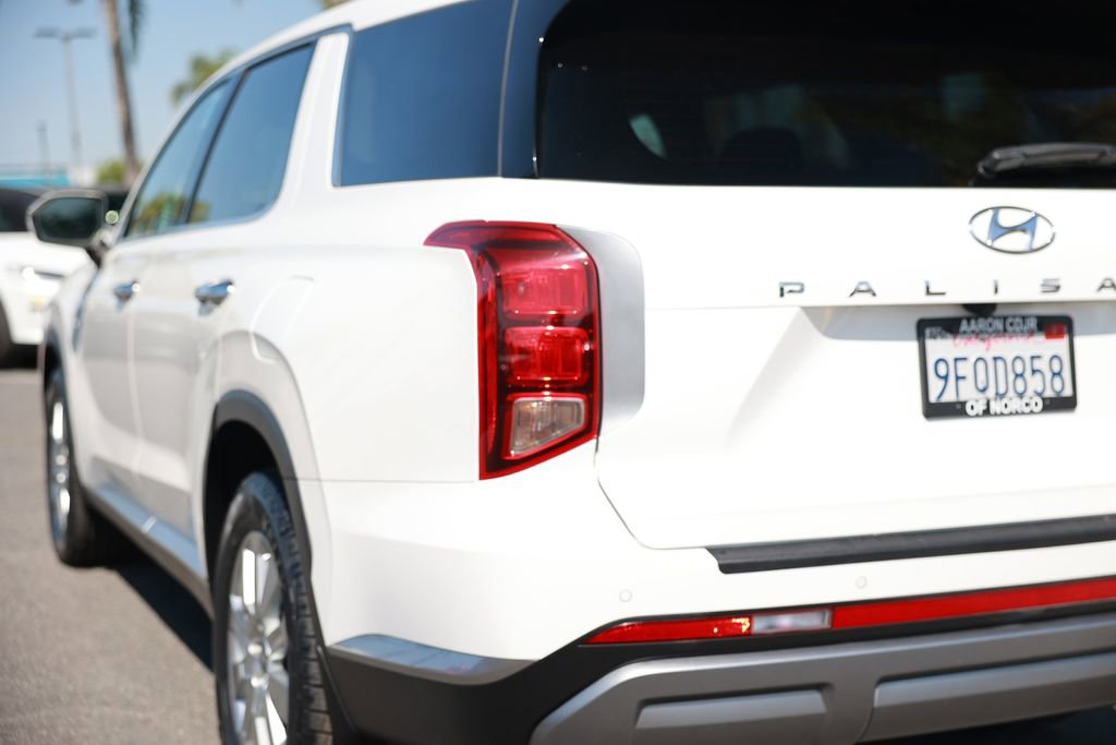 Used 2023 Hyundai Palisade SE AWD/4WD image 13