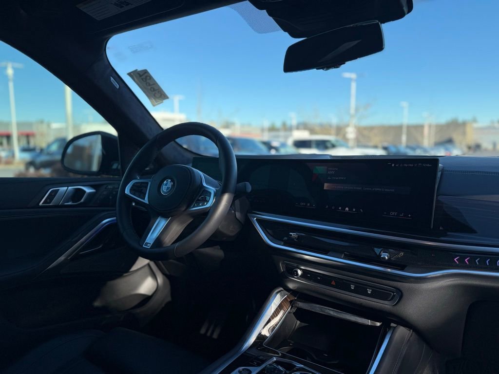 Used 2024 BMW X6 xDrive40i w/ Executive Package image 21