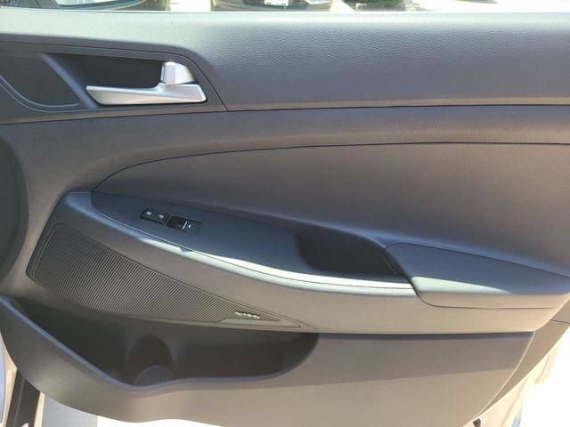 Used 2021 Hyundai Tucson Limited AWD/4WD image 7