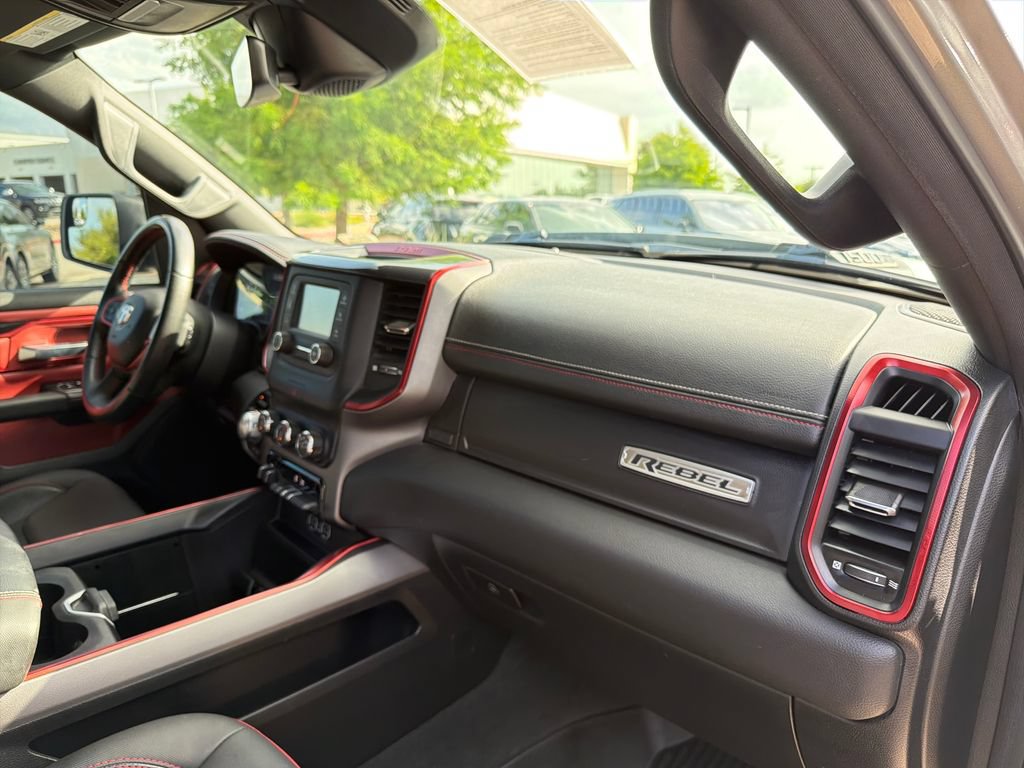 Used 2022 RAM 1500 Rebel AWD/4WD image 40