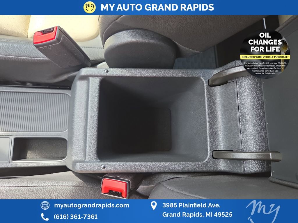 Used 2017 Volkswagen Tiguan S image 28