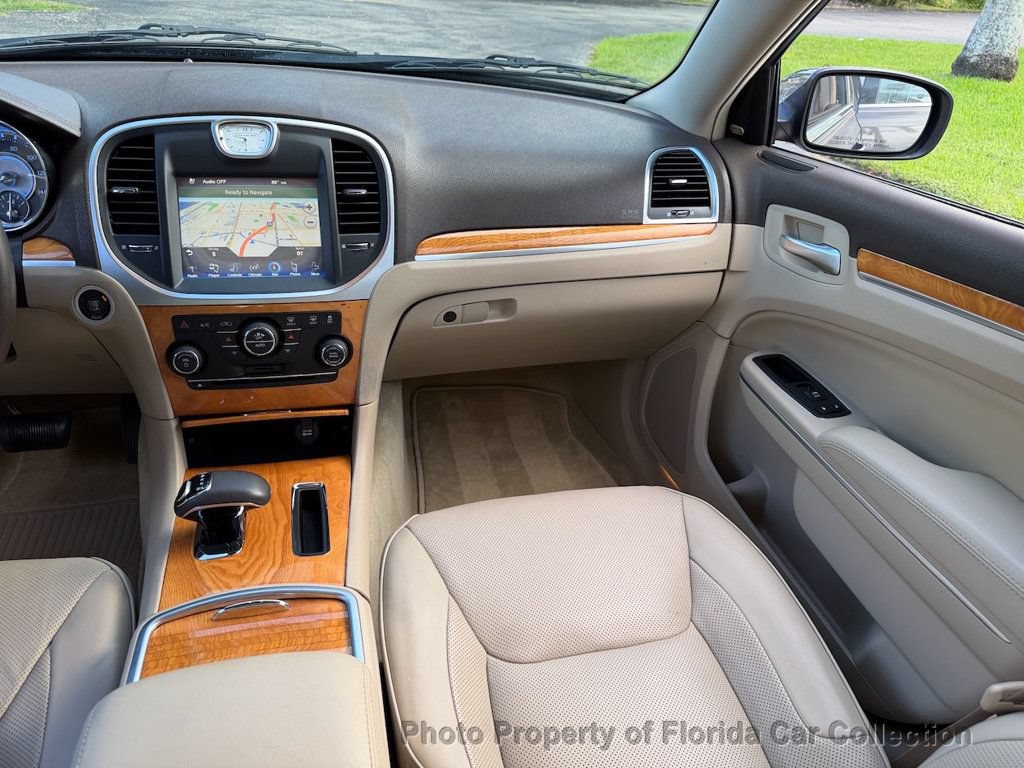 Used 2013 Chrysler 300 C RWD image 8