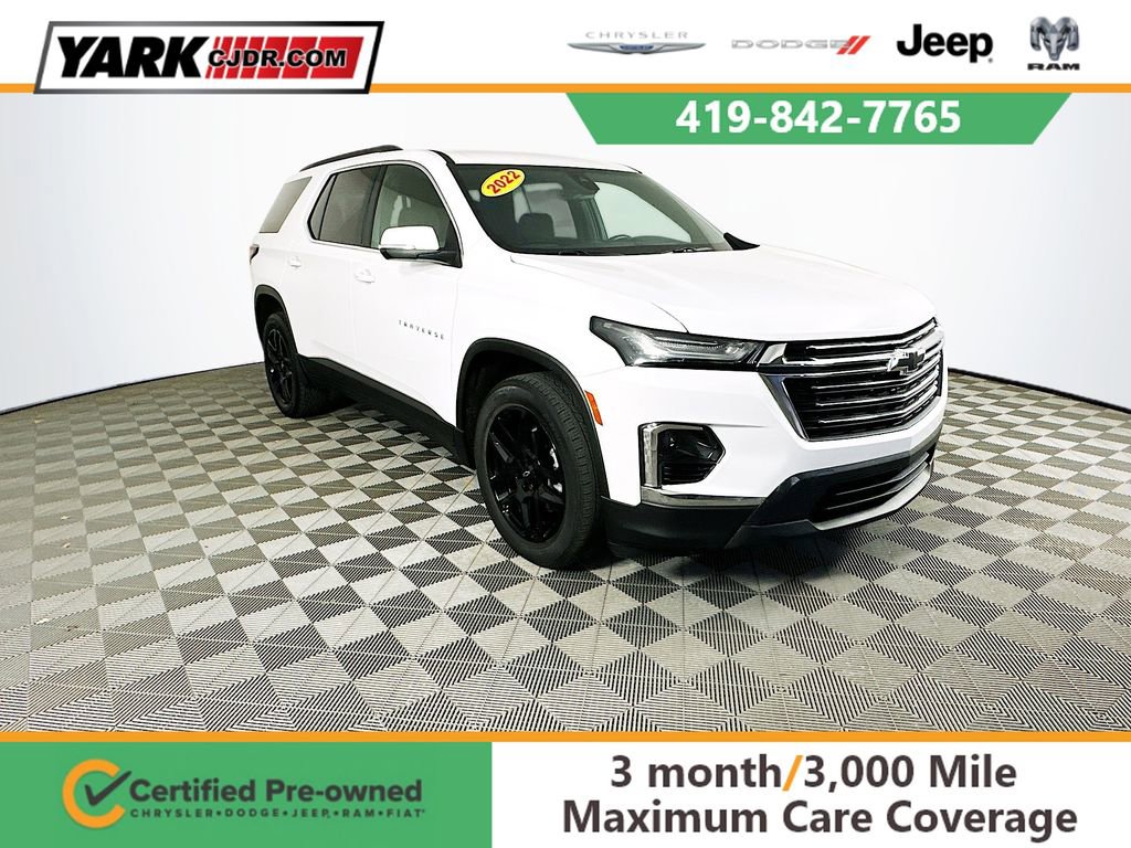 Used 2022 Chevrolet Traverse LT image 1