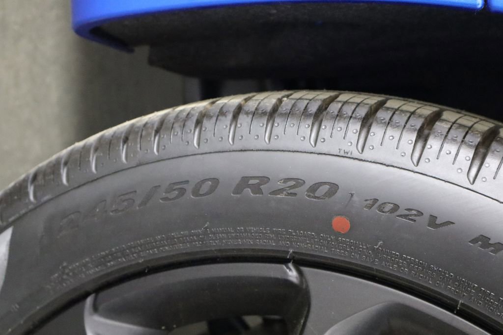 New 2026 Chrysler Pacifica Limited w/ Uconnect Theater Family Group image 52