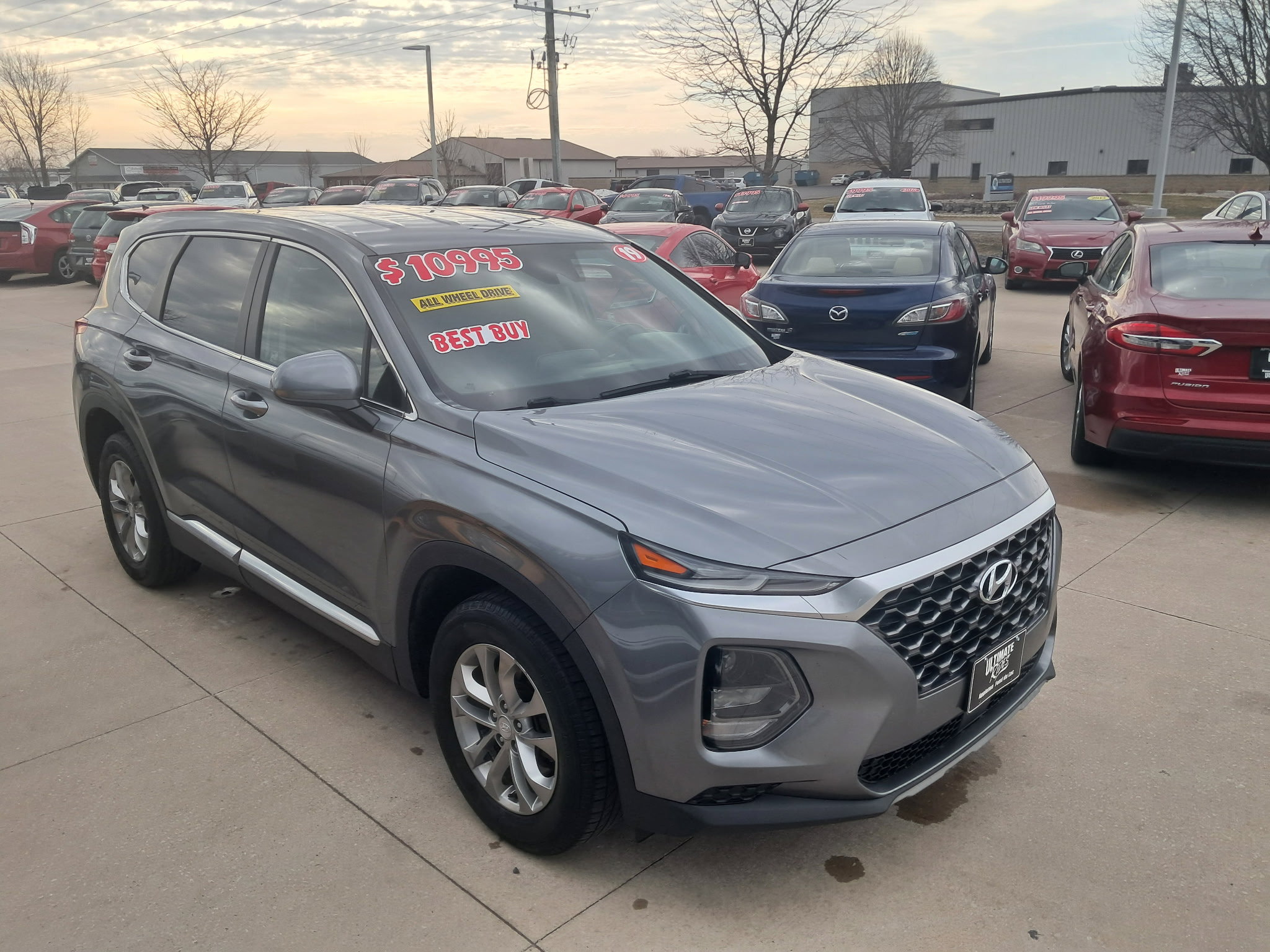 Used 2019 Hyundai Santa Fe SE AWD/4WD image 3