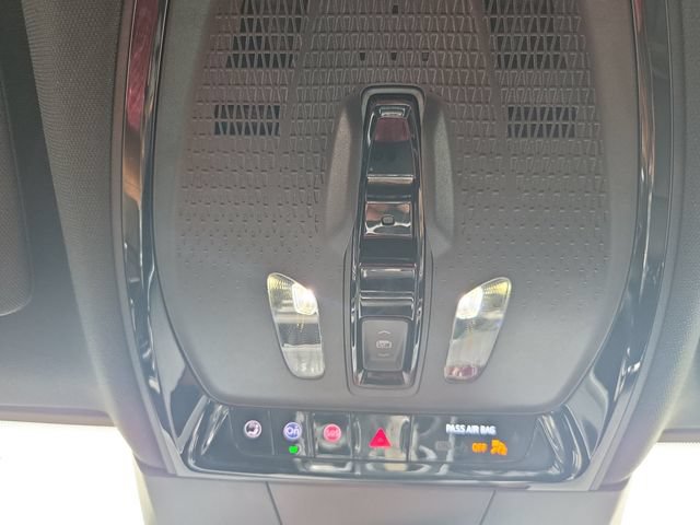Certified 2024 Cadillac Lyriq Luxury w/ LPO, Floor Liner Package AWD/4WD image 26