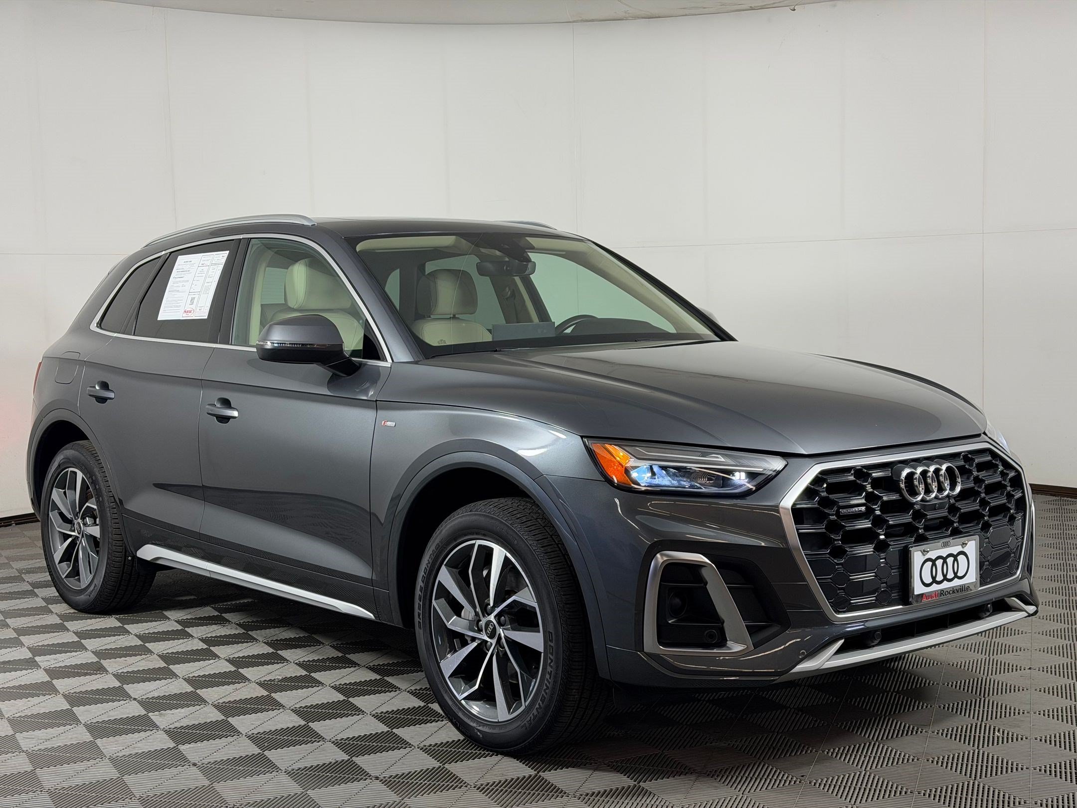 Certified 2022 Audi Q5 2.0T Premium Plus w/ Premium Plus Package AWD/4WD image 7