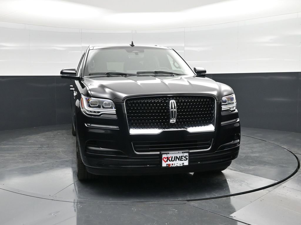 Used 2024 Lincoln Navigator L Reserve w/ Equipment Group 201A image 6