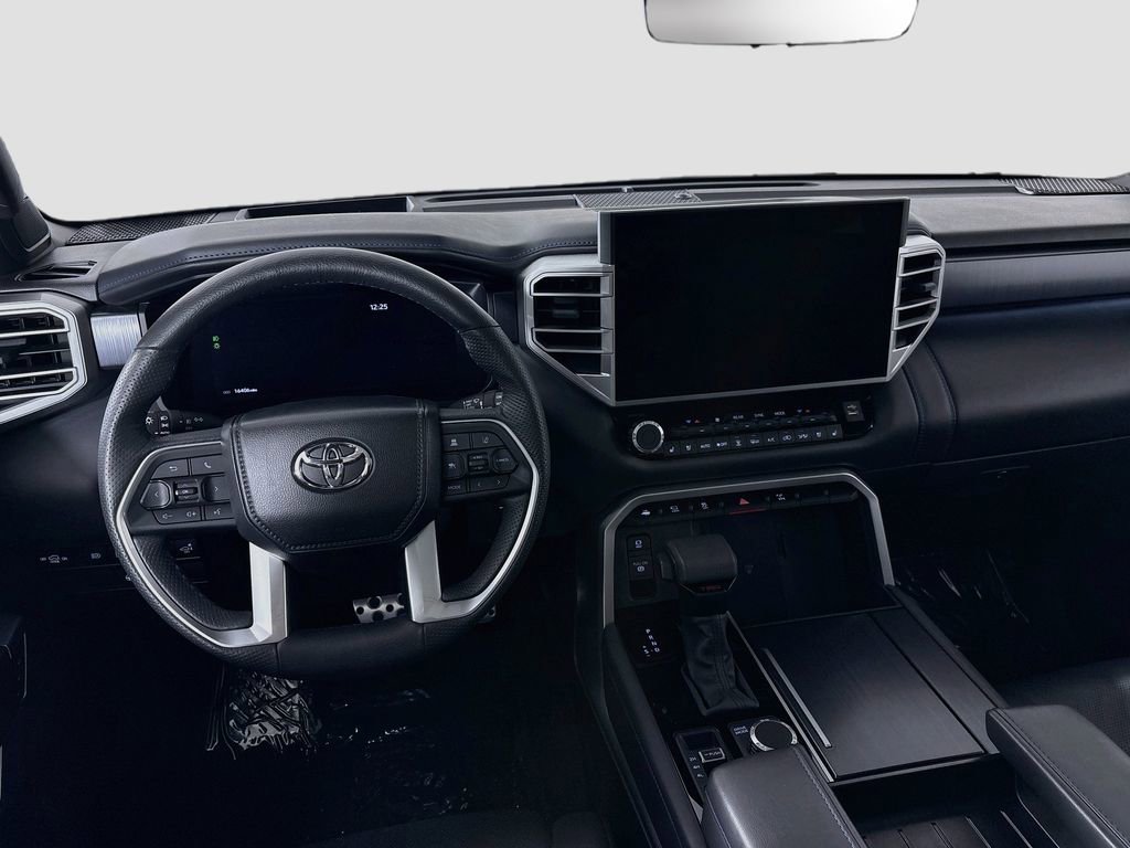 Used 2025 Toyota Sequoia Platinum w/ TRD Off-Road Package AWD/4WD image 25