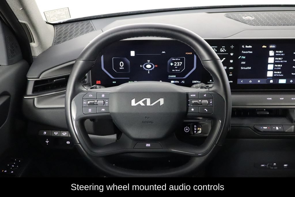Used 2024 Kia EV9 Light Long Range RWD image 7