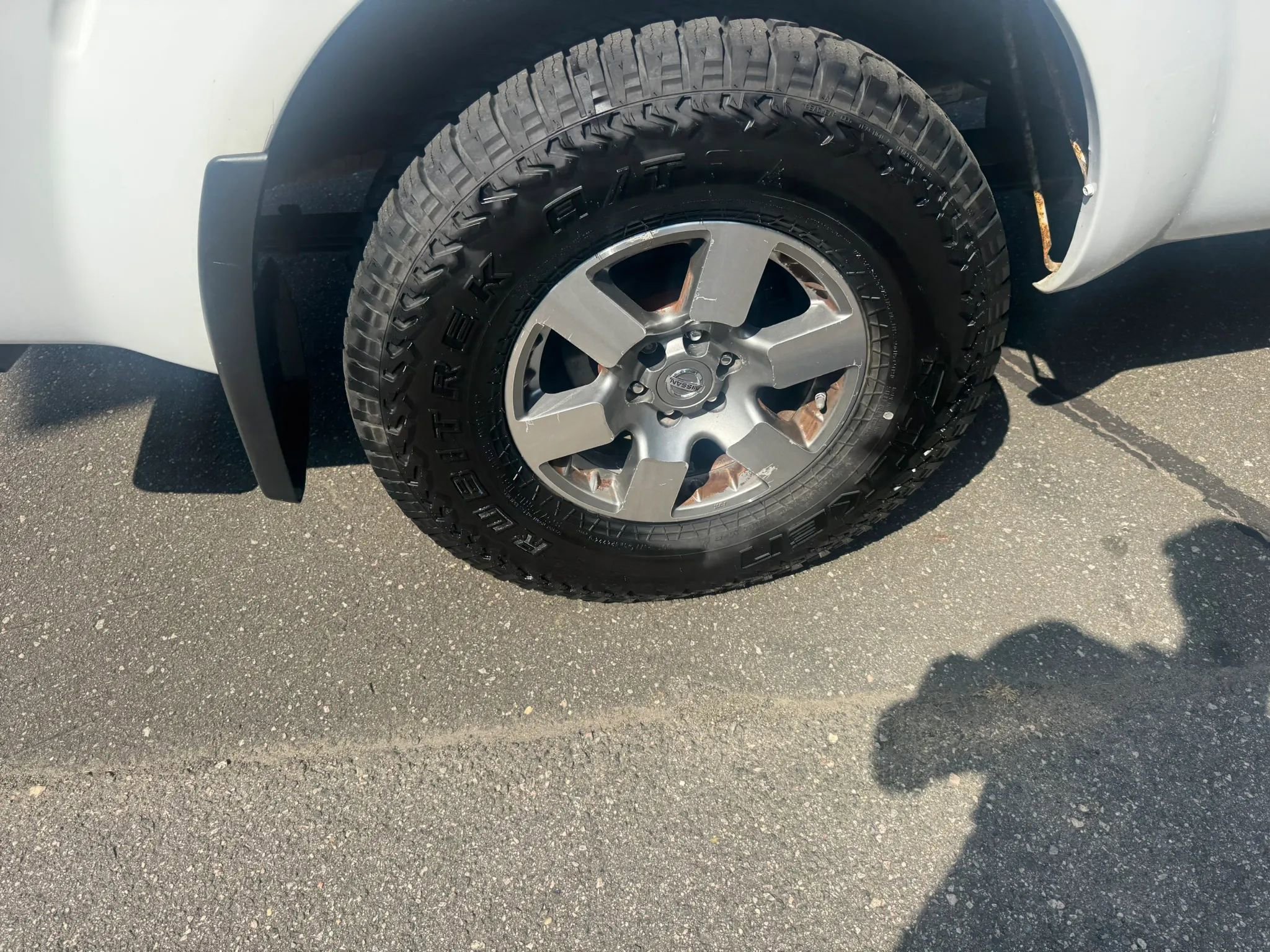 Used 2012 Nissan Frontier PRO-4X AWD/4WD image 12