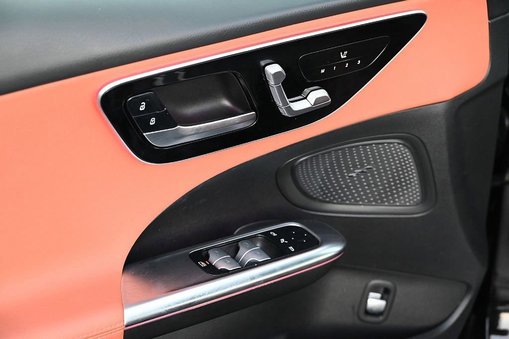 Certified 2023 Mercedes-Benz C 300 Sedan image 21