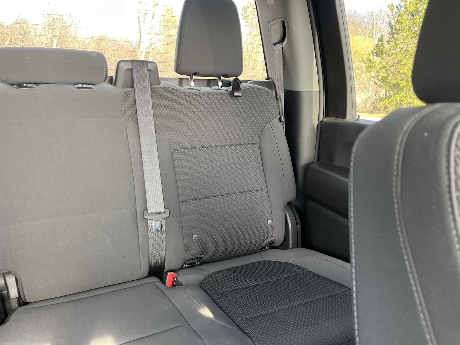 Used 2022 Chevrolet Silverado 2500 Custom w/ Custom Value Package AWD/4WD image 19