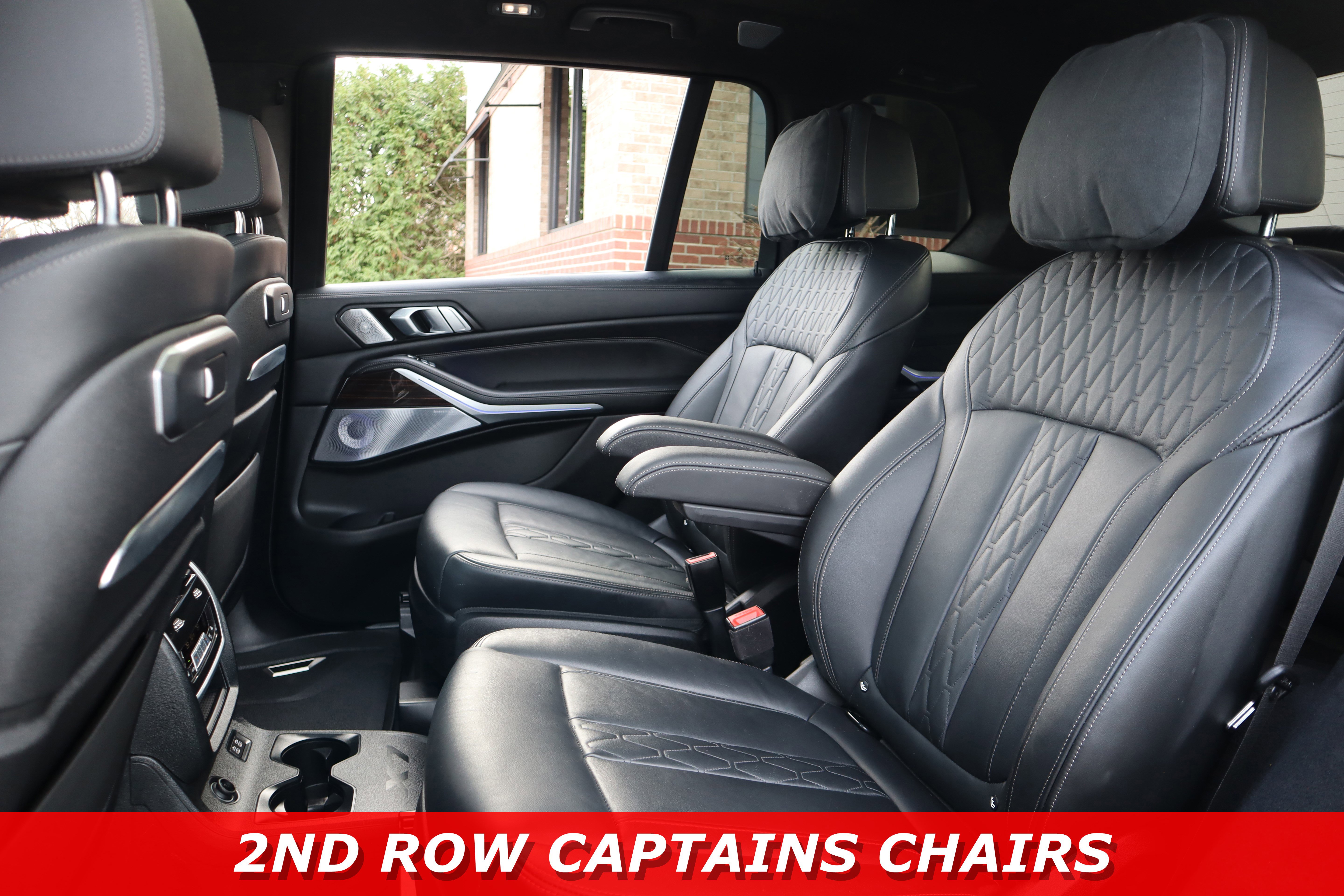 Used 2023 BMW X7 M60i w/ Executive Package image 35