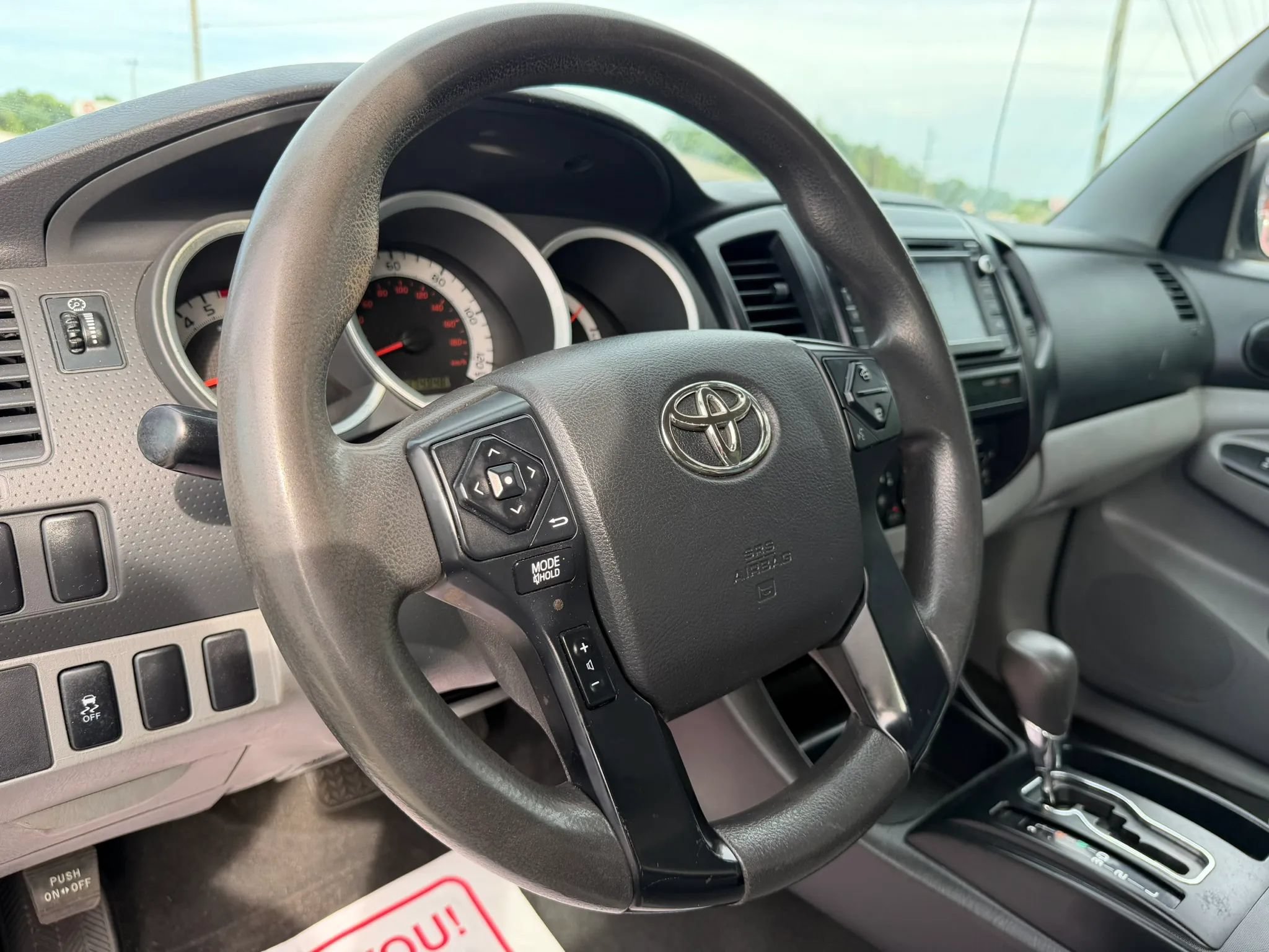 Used 2015 Toyota Tacoma 2WD Access Cab image 28