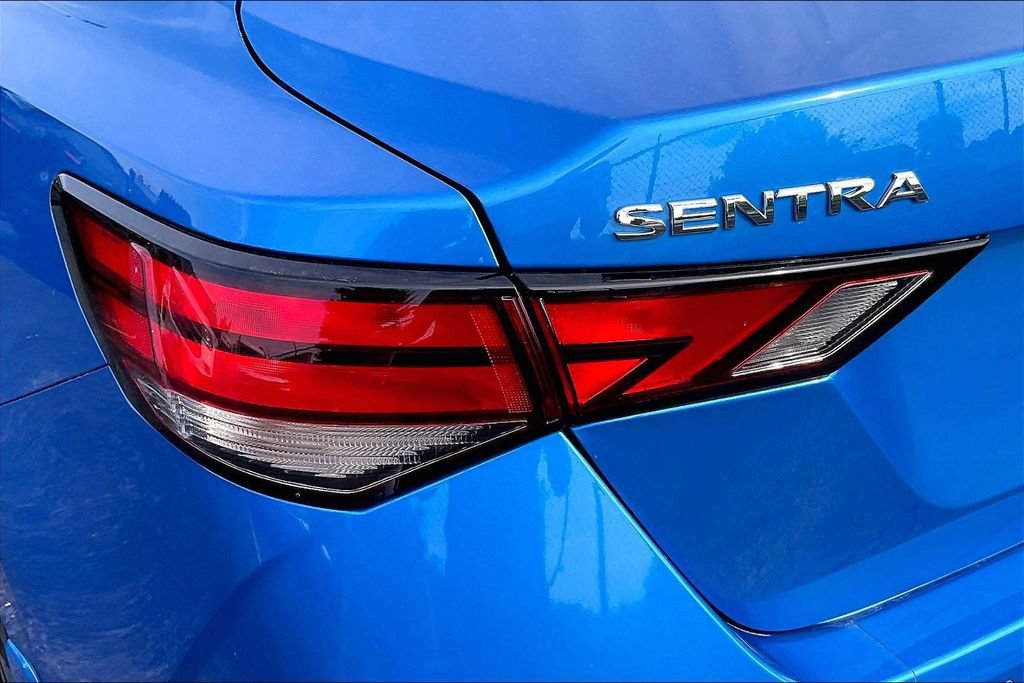 Used 2023 Nissan Sentra SV FWD image 29