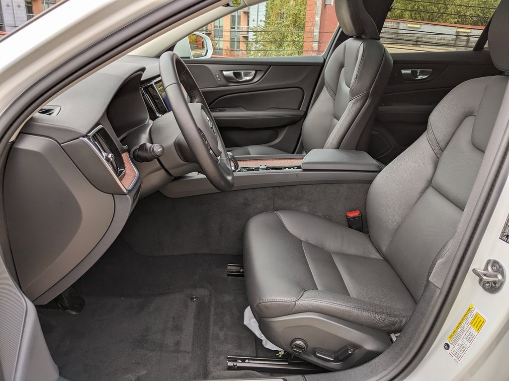 Certified 2025 Volvo V60 B5 Cross Country Plus image 11